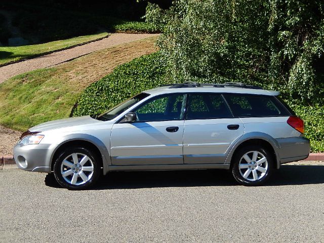 Subaru Outback 2006 photo 1