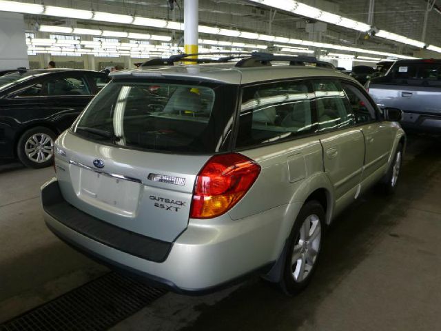 Subaru Outback 2006 photo 3