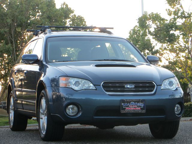 Subaru Outback 2006 photo 0