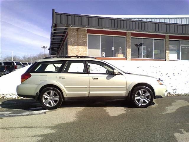 Subaru Outback 2006 photo 1