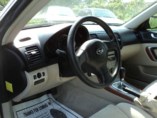 Subaru Outback 2006 photo 2