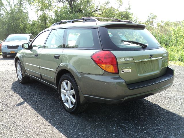 Subaru Outback 2006 photo 32