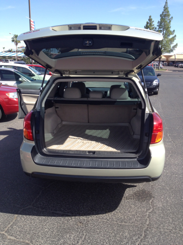 Subaru Outback 2006 photo 1