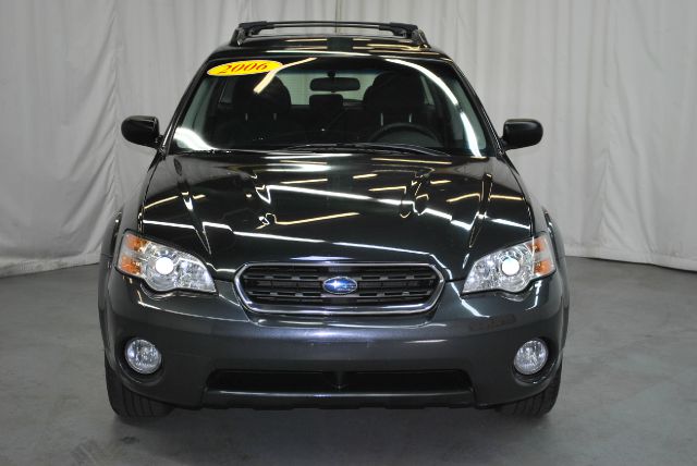 Subaru Outback 2006 photo 4