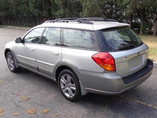 Subaru Outback 2006 photo 1