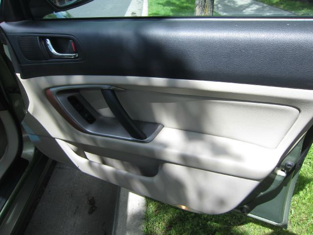 Subaru Outback 2006 photo 3