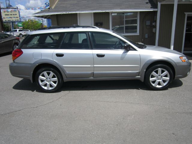 Subaru Outback 2006 photo 12