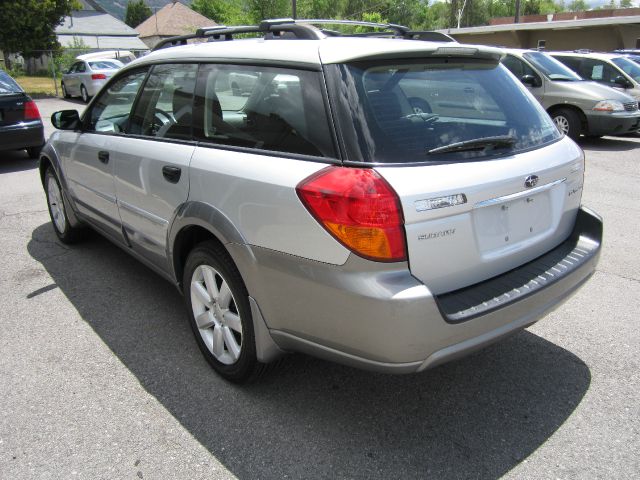 Subaru Outback 2006 photo 18