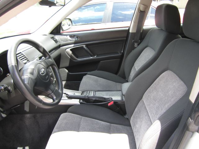 Subaru Outback 2006 photo 2