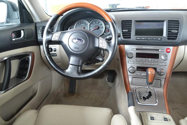 Subaru Outback 2006 photo 3