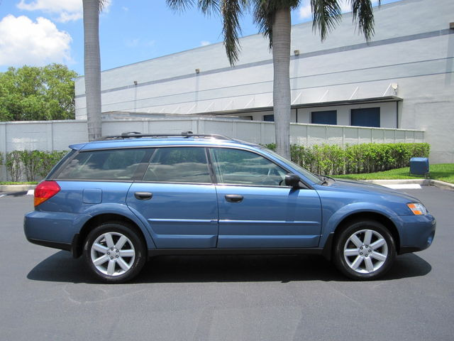 Subaru Outback 2007 photo 13