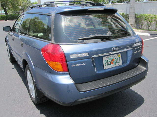 Subaru Outback 2007 photo 32