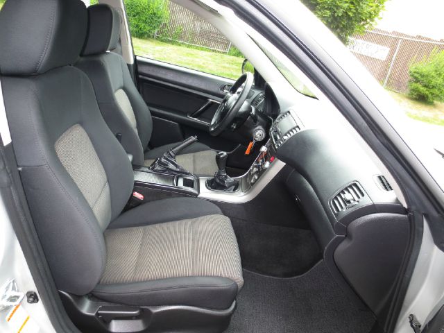 Subaru Outback 2007 photo 2