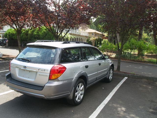 Subaru Outback 2007 photo 2