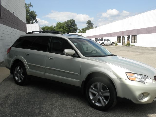 Subaru Outback 2007 photo 2