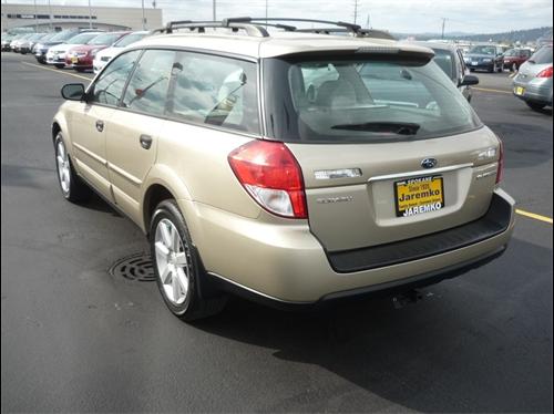 Subaru Outback 2008 photo 5