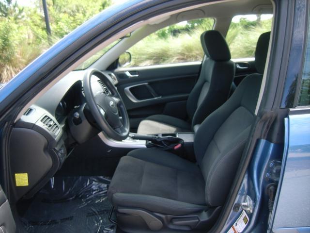 Subaru Outback 2008 photo 2