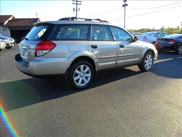 Subaru Outback 2008 photo 2