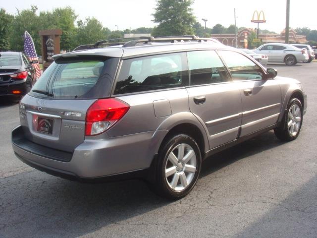 Subaru Outback 2008 photo 4