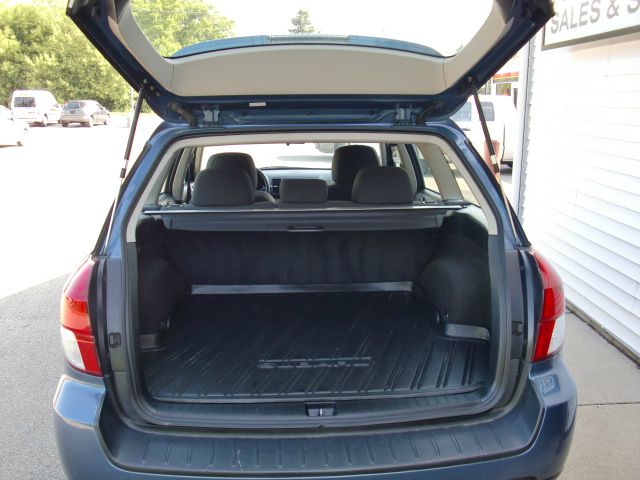 Subaru Outback 2008 photo 2