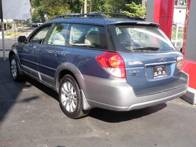 Subaru Outback 2008 photo 4