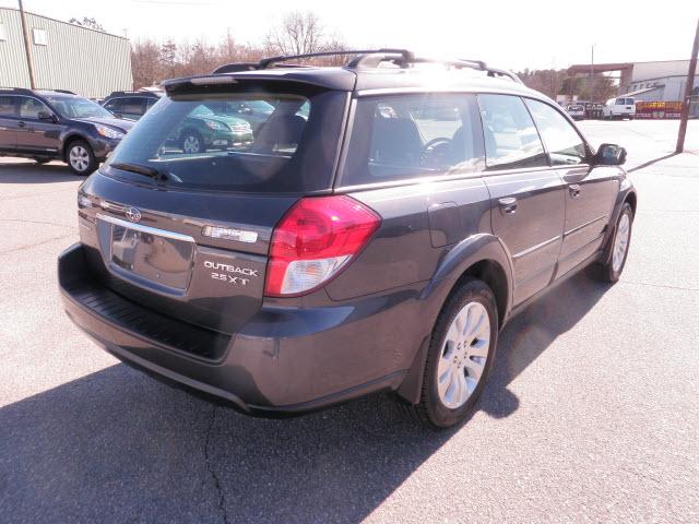 Subaru Outback 2008 photo 2