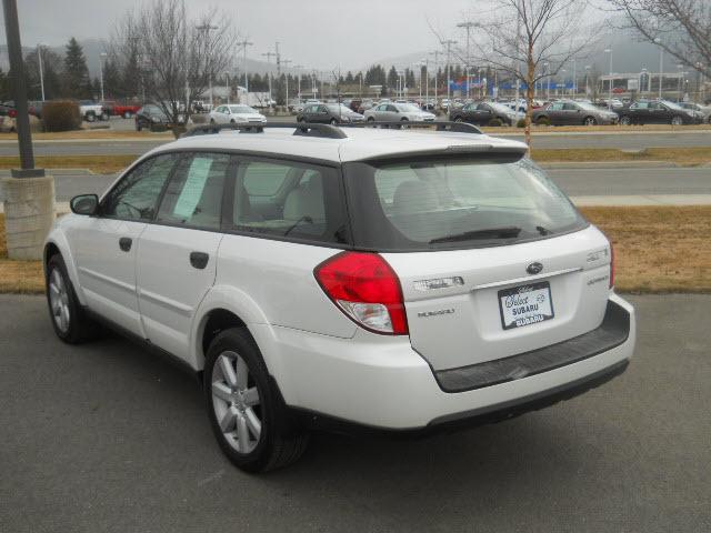 Subaru Outback 2008 photo 4