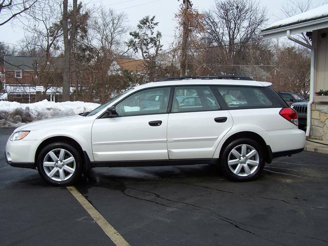 Subaru Outback 2008 photo 2