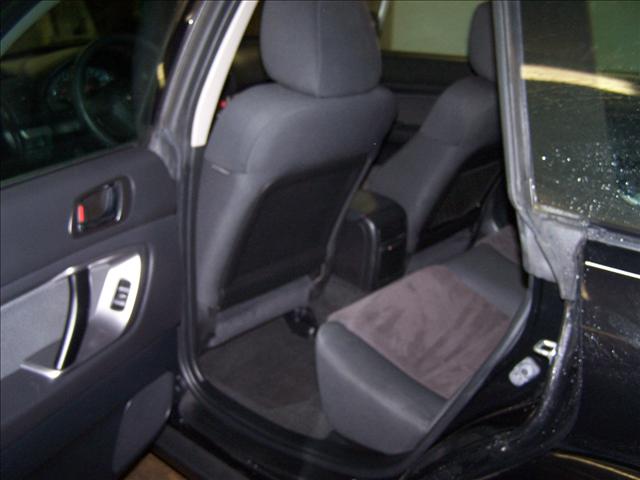 Subaru Outback 2008 photo 2