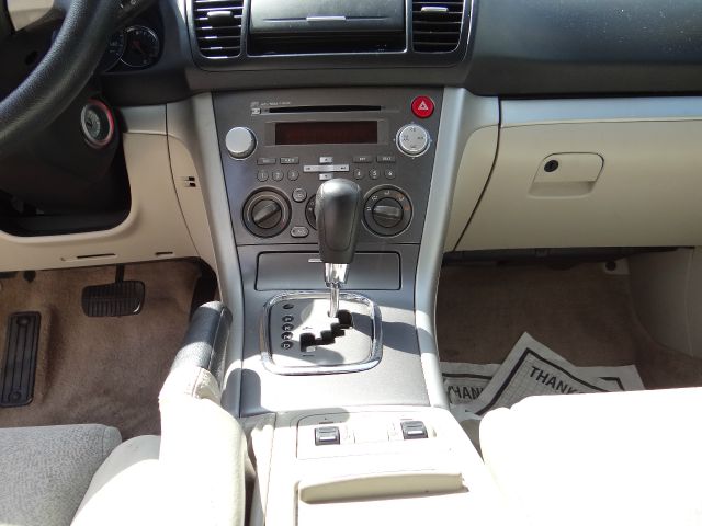 Subaru Outback 2008 photo 10