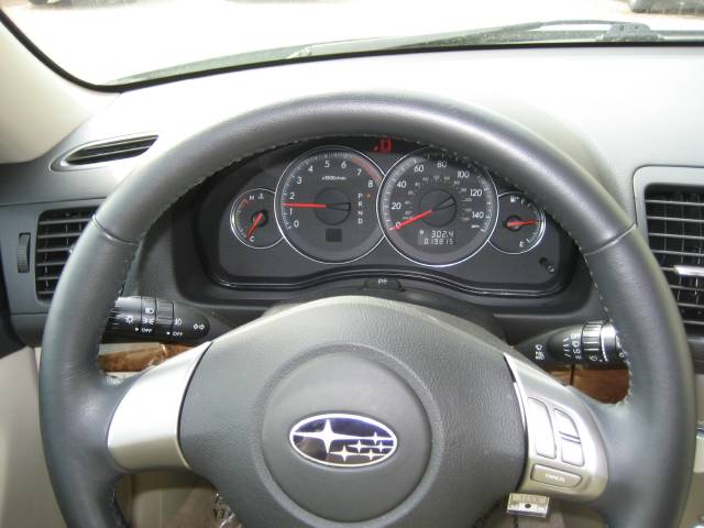 Subaru Outback 2008 photo 2