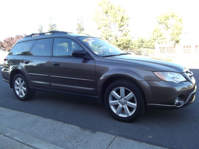 Subaru Outback 2008 photo 2