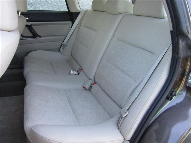 Subaru Outback 2008 photo 15