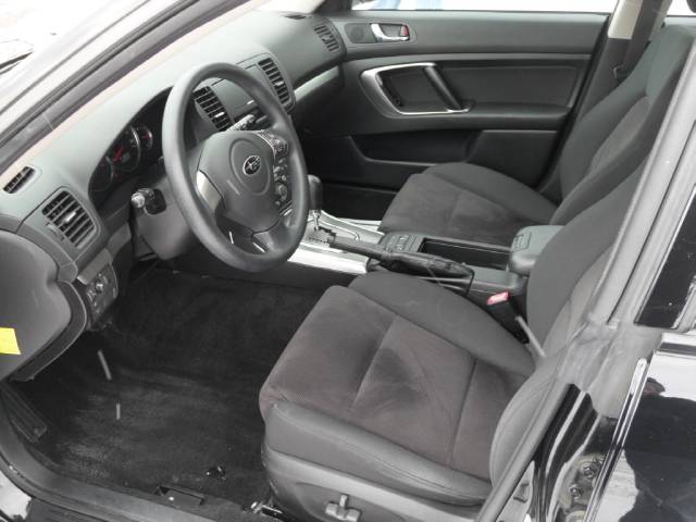 Subaru Outback 2008 photo 2