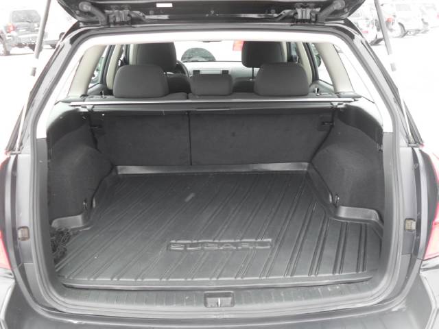 Subaru Outback 2008 photo 3