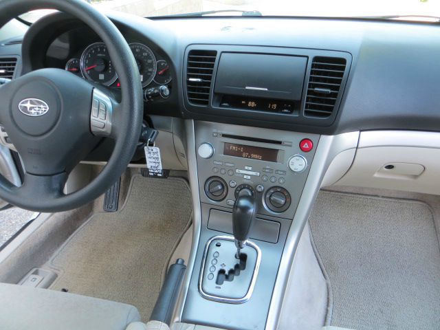 Subaru Outback 2008 photo 10