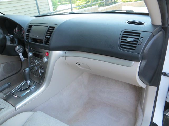 Subaru Outback 2008 photo 45