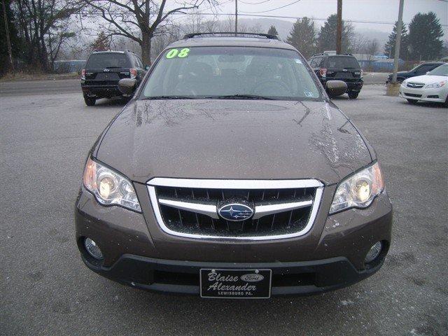 Subaru Outback 2008 photo 2