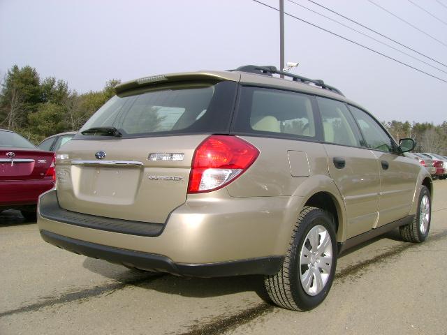 Subaru Outback 2008 photo 2