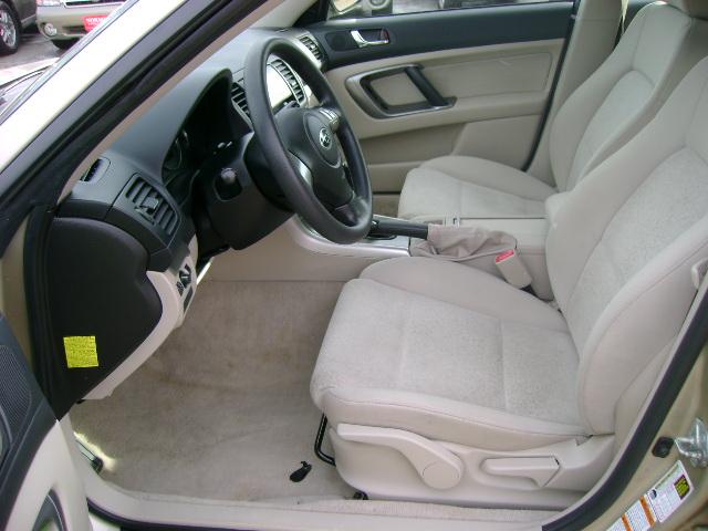 Subaru Outback 2008 photo 5