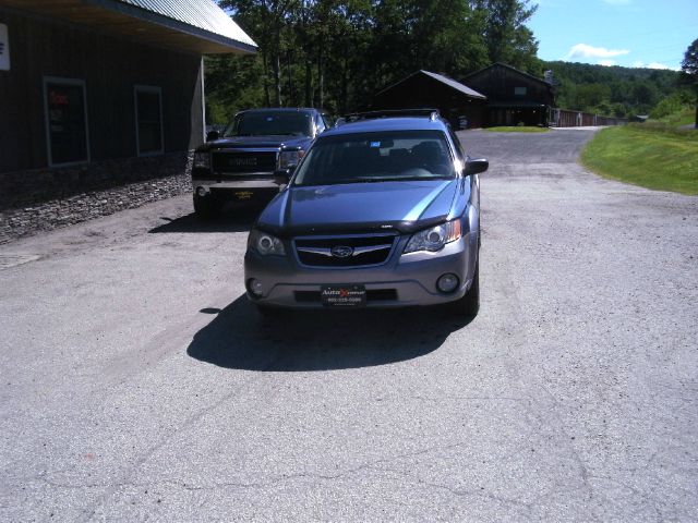 Subaru Outback 2008 photo 2