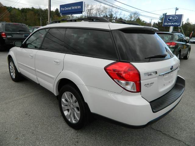 Subaru Outback 2009 photo 3