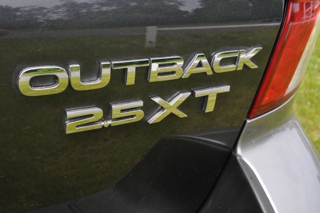 Subaru Outback 2009 photo 2