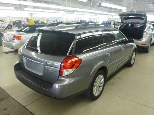 Subaru Outback 2009 photo 1