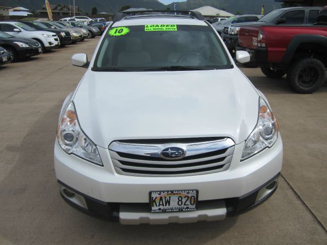 Subaru Outback 2010 photo 2