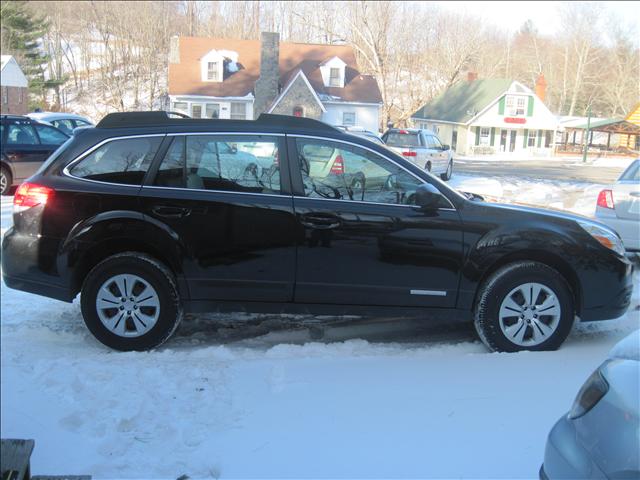 Subaru Outback Leather ROOF Sport Utility