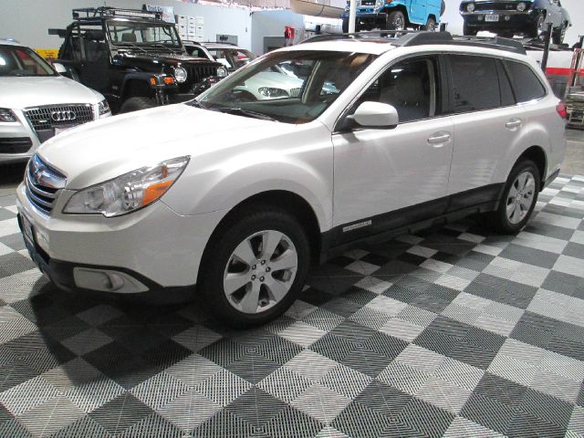 Subaru Outback 2.3T Sedan 4D SUV