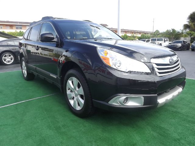 Subaru Outback 2010 photo 1