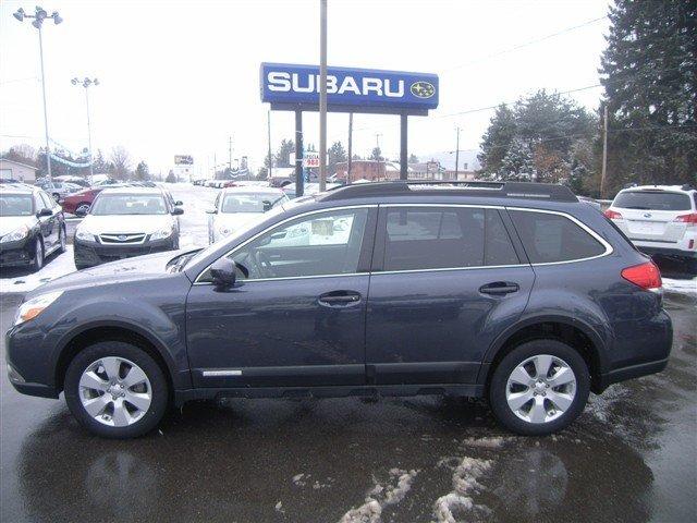 Subaru Outback 2.5L I4 S 4-door AWD Crossover Sport Utility