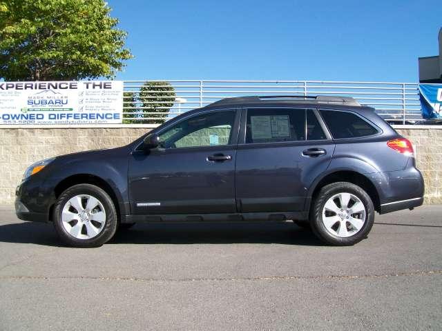 Subaru Outback 2010 photo 3